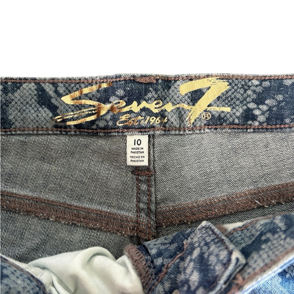Seven7 Snake Print Raw Hem Jean Short Size 10 Women’s - Picture 7 of 7